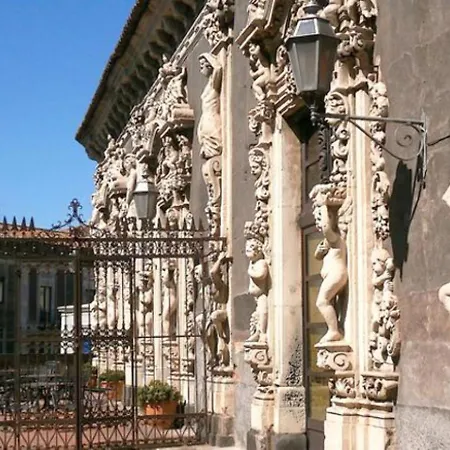 Palazzo Sisto Exclusive Bed & Breakfast 2*